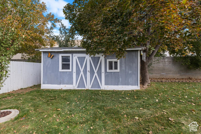 Photo 36 for MLS #2119107 at 6357 S Clay Park Dr
