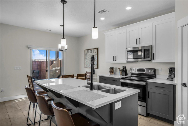 Photo 3 for MLS #2119108 at 542 N Ventura Ln