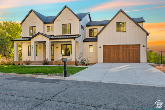 Photo 3 for MLS #2119111 at 3411 N Piute Dr