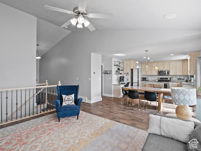 Photo 4 for MLS #2119116 at 825 W 1320 North