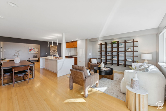 Photo 16 for MLS #2119128 at 719 N Eastcapitol Blvd