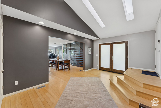 Photo 7 for MLS #2119128 at 719 N Eastcapitol Blvd