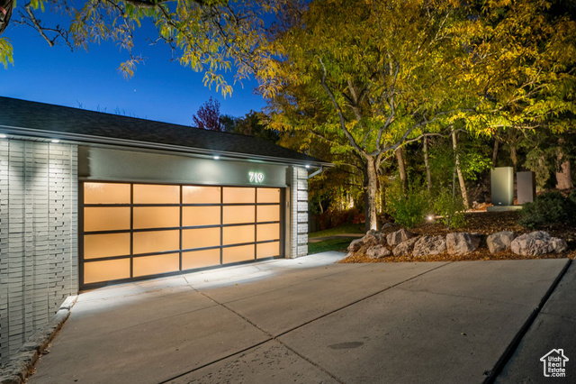 Photo 4 for MLS #2119128 at 719 N Eastcapitol Blvd