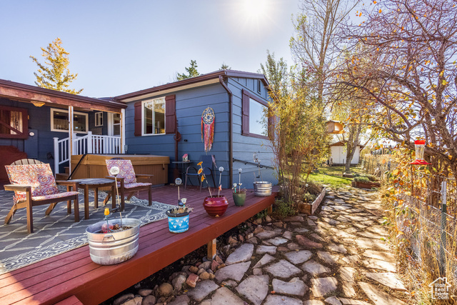Photo 7 for MLS #2119133 at 385 N Hawthorne Dr