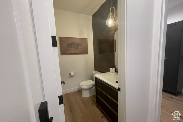 Photo 23 for MLS #2119136 at 1180 E Longview Dr