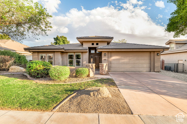 MLS #2119148                     located at 3305 W Bonita,
                     Hurricane, UT