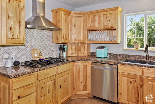 Photo 11 for MLS #2119149 at 2625 E Price