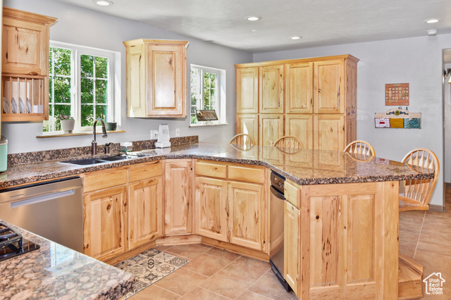 Photo 10 for MLS #2119149 at 2625 E Price