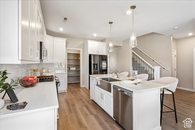 Photo 16 for MLS #2119152 at 402 S Cecita Way
