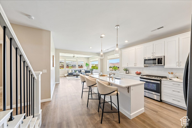 Photo 10 for MLS #2119152 at 402 S Cecita Way