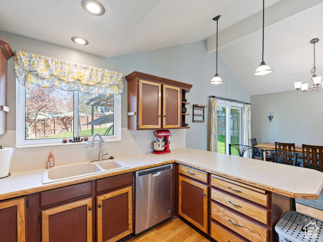 Photo 10 for MLS #2119156 at 1281 E South Lisa St