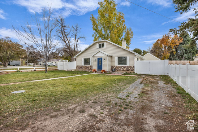Photo 3 for MLS #2119163 at 178 E 100 South