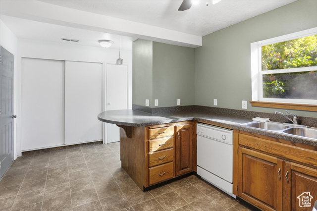 Photo 5 for MLS #2119164 at 423 E Crescent Dr