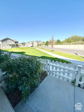Photo 6 for MLS #2119165 at 1022 W Painted Horse Ln