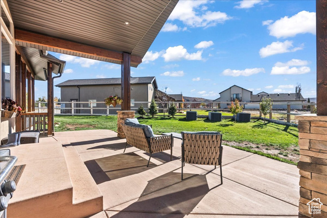 Photo 40 for MLS #2119171 at 823 W Summit Haven Cir