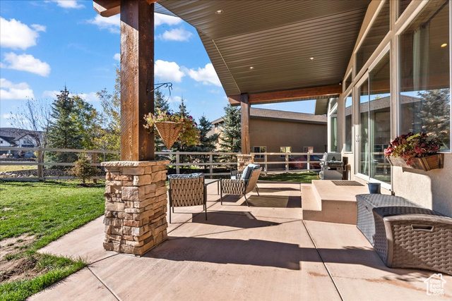Photo 39 for MLS #2119171 at 823 W Summit Haven Cir