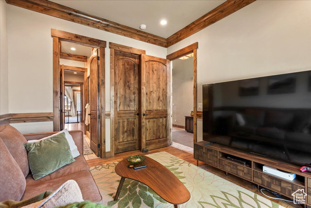 Photo 4 for MLS #2119171 at 823 W Summit Haven Cir