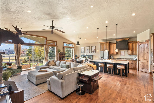Photo 6 for MLS #2119171 at 823 W Summit Haven Cir