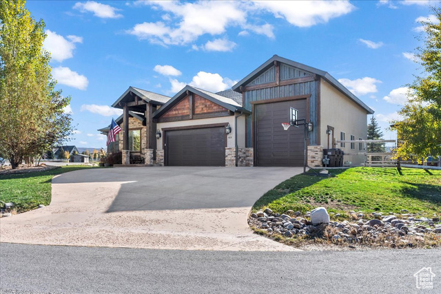 Photo 2 for MLS #2119171 at 823 W Summit Haven Cir