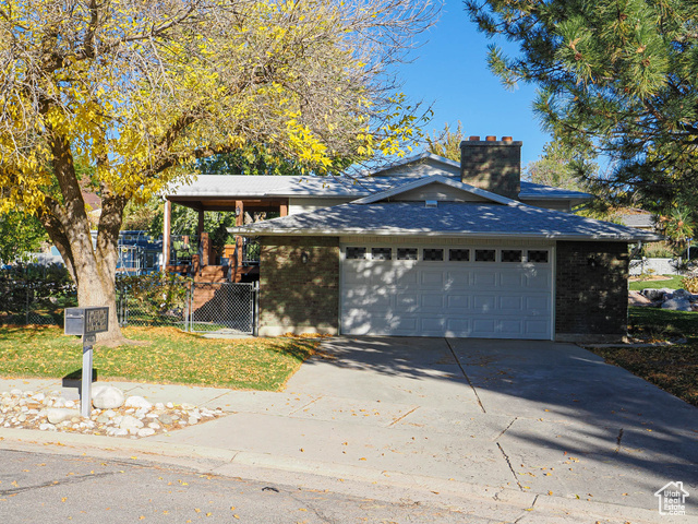 Photo 4 for MLS #2119179 at 7820 S Nantucket Dr
