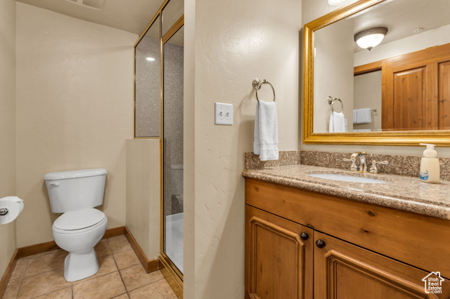 Photo 12 for MLS #2119184 at 840 W Bigler Ln #1012