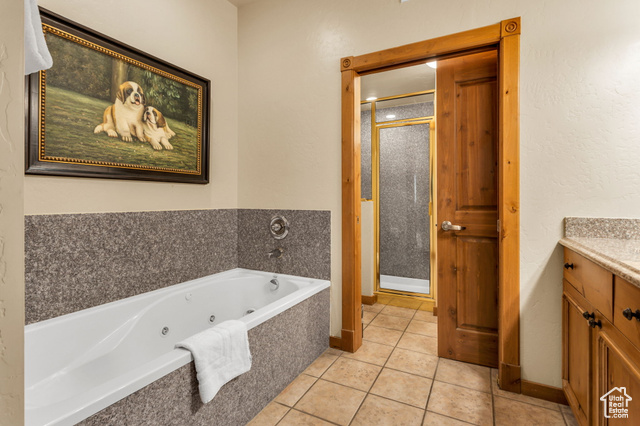 Photo 9 for MLS #2119184 at 840 W Bigler Ln #1012