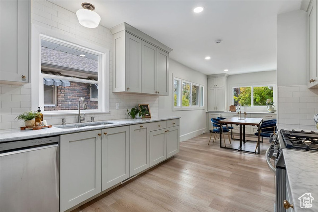 Photo 10 for MLS #2119194 at 855 E Belmont Ave