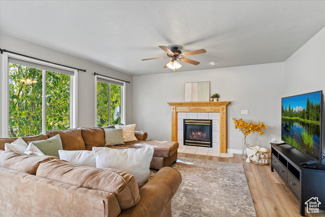 Photo 8 for MLS #2119196 at 9 W 2150 North