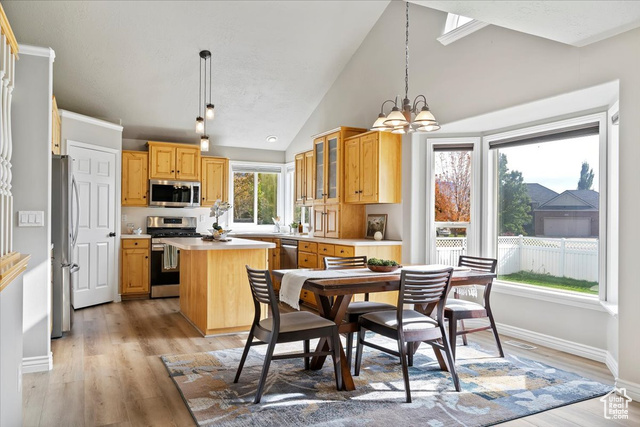 Photo 11 for MLS #2119196 at 9 W 2150 North