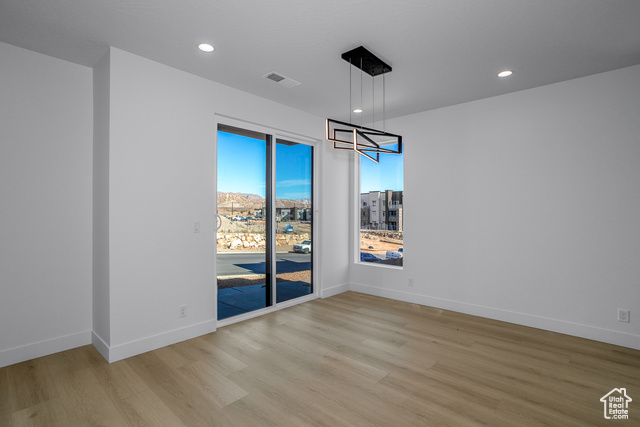 Photo 8 for MLS #2119203 at 2762 W Silver Cholla Ln #31