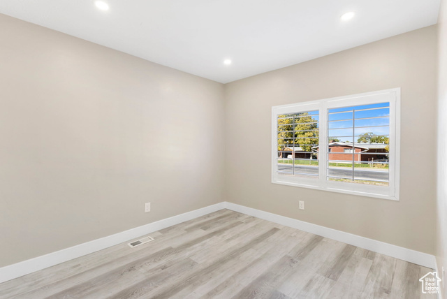 Photo 13 for MLS #2119205 at 1938 N Walker Rd