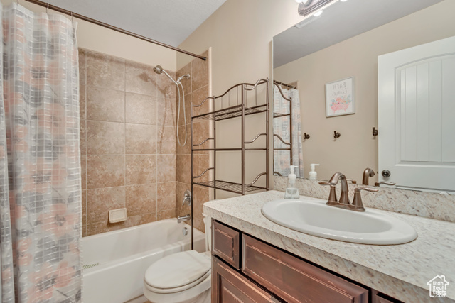 Photo 12 for MLS #2119211 at 2241 W 2475 North