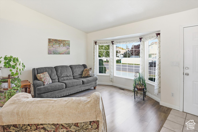 Photo 4 for MLS #2119215 at 324 E 1325 North