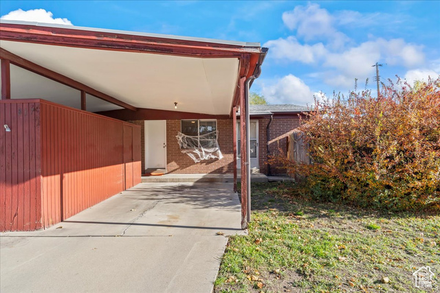 Photo 5 for MLS #2119231 at 815 E Whitemaple Way