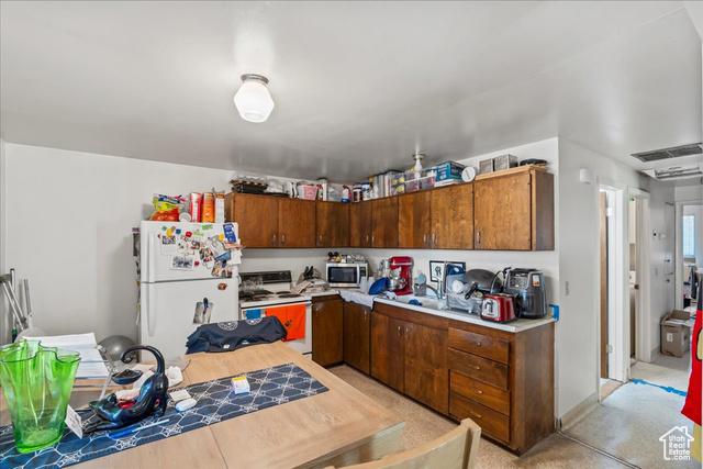 Photo 8 for MLS #2119231 at 815 E Whitemaple Way