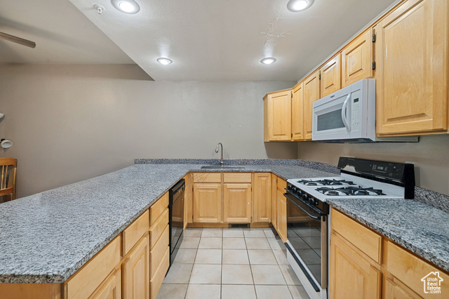 Photo 8 for MLS #2119232 at 617 N Seven Peaks Blvd #10