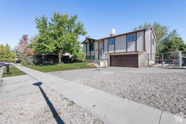 Photo 3 for MLS #2119233 at 3261 S 4665 West