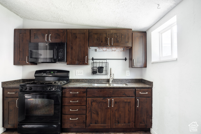 Photo 9 for MLS #2119235 at 337 N Marion St