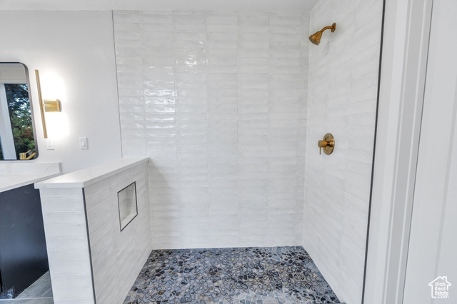 Photo 15 for MLS #2119240 at 1175 N Locust Ln