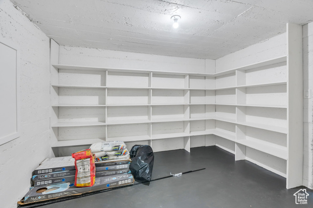 Photo 25 for MLS #2119240 at 1175 N Locust Ln