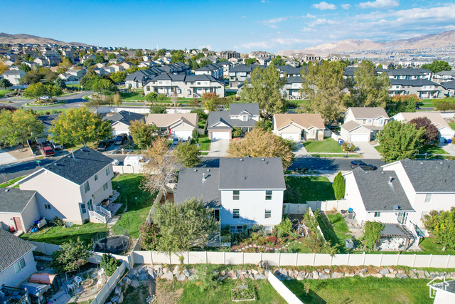 Photo 142 for MLS #2119257 at 213 W Arbor Dr