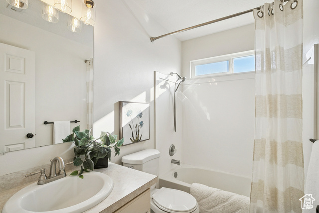 Photo 101 for MLS #2119257 at 213 W Arbor Dr