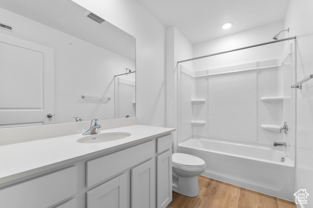 Photo 17 for MLS #2119258 at 1469 E 690 North #1101