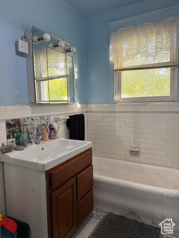 Photo 15 for MLS #2119261 at 25 W Main St