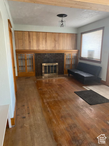 Photo 2 for MLS #2119261 at 25 W Main St