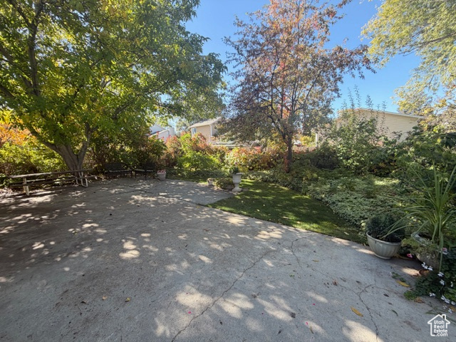 Photo 20 for MLS #2119262 at 4565 W Lennox Dr