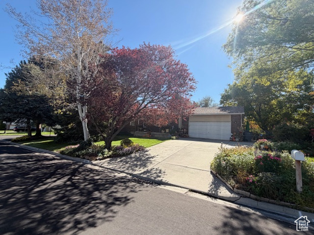 View photos for 4565 W Lennox Dr MLS #2119262 - 4565 W Lennox Dr