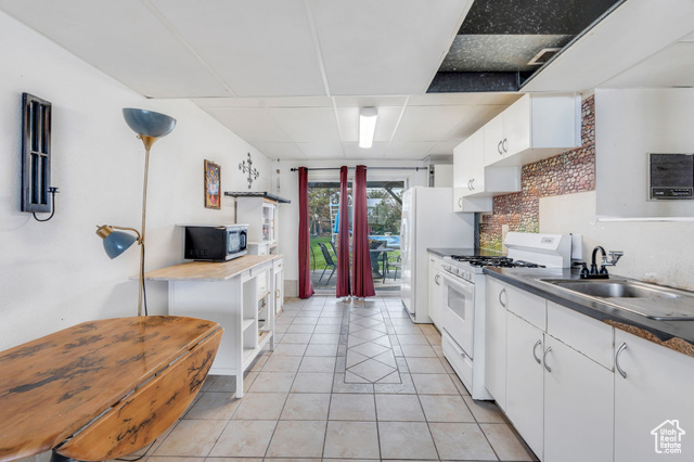Photo 19 for MLS #2119266 at 4292 S El Camino St