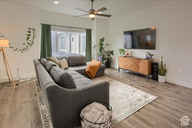 Photo 5 for MLS #2119270 at 1807 W Ikaros Ln