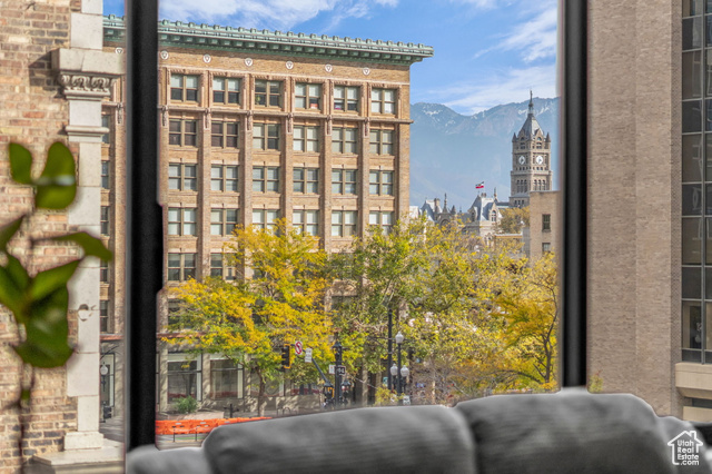 Photo 16 for MLS #2119278 at 44 W Broadway #307S